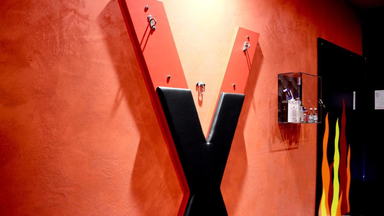 C Rooms - Love Motel Monza Cinisello Balsamo Exterior foto