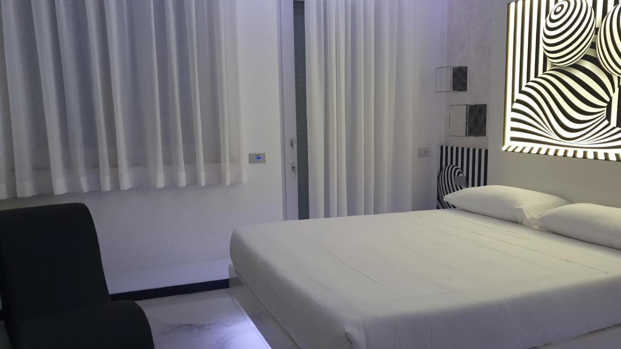 C Rooms - Love Motel Monza Cinisello Balsamo Exterior foto